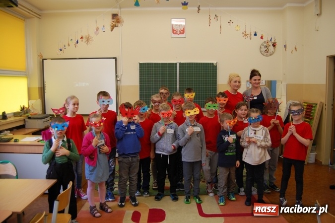 Zdjęcie w galerii na portalu naszraciborz.pl: Dzień otwartej klasy w Szkole Podstawowej nr 1 wiadomości z regionu