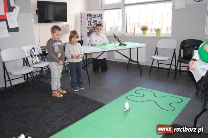 Zdjęcie w galerii na portalu naszraciborz.pl: Dzień otwartej klasy w Szkole Podstawowej nr 1 wiadomości z regionu