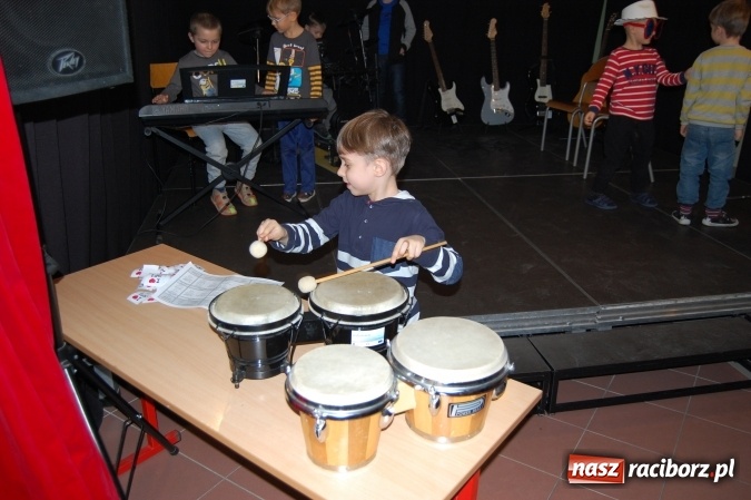 Zdjęcie w galerii na portalu naszraciborz.pl: Dzień otwartej klasy w Szkole Podstawowej nr 1 wiadomości z regionu