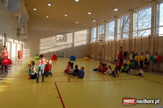 Zdjęcie w galerii na portalu naszraciborz.pl: Dzień otwartej klasy w Szkole Podstawowej nr 1 wiadomości z regionu