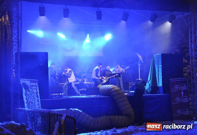 Zdjęcie w galerii na portalu naszraciborz.pl: Światełko do Nieba na finał wiadomości z regionu