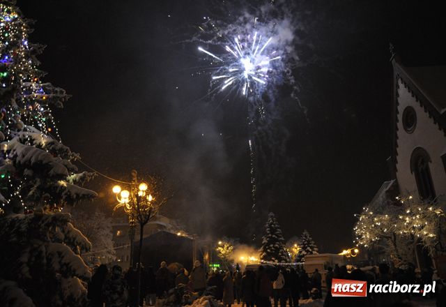 Zdjęcie w galerii na portalu naszraciborz.pl: Światełko do Nieba na finał wiadomości z regionu