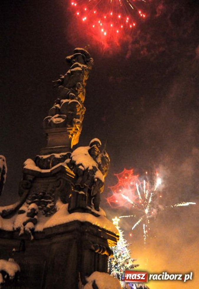 Zdjęcie w galerii na portalu naszraciborz.pl: Światełko do Nieba na finał wiadomości z regionu