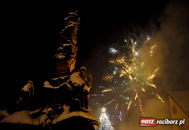 Zdjęcie w galerii na portalu naszraciborz.pl: Światełko do Nieba na finał wiadomości z regionu