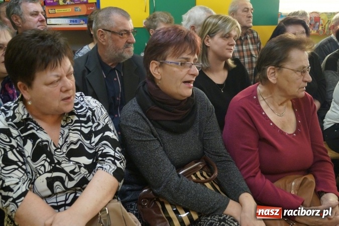 Zdjęcie w galerii na portalu naszraciborz.pl: Całusy i laurki dla babć i dziadków w Przedszkolu w Nędzy  wiadomości z regionu