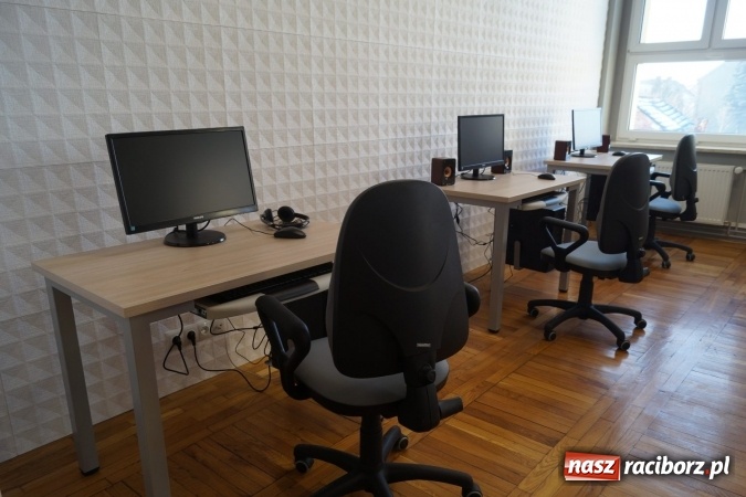 Zdjęcie w galerii na portalu naszraciborz.pl: Mieszkańcy Nędzy już cieszą się odnowioną biblioteką  wiadomości z regionu