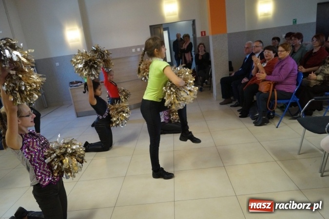 Zdjęcie w galerii na portalu naszraciborz.pl: Mieszkańcy Nędzy już cieszą się odnowioną biblioteką  wiadomości z regionu