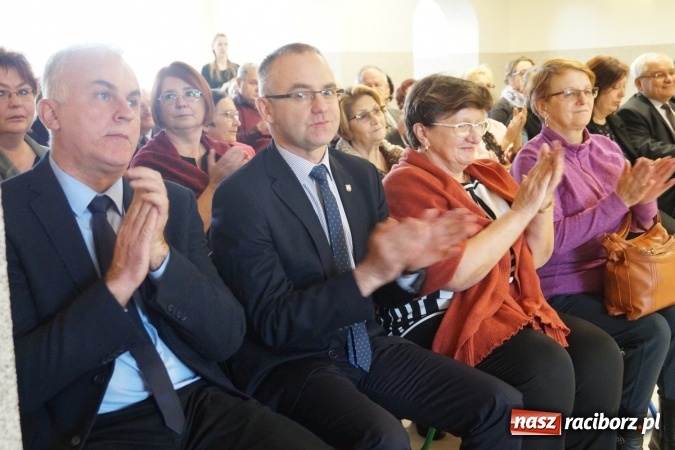 Zdjęcie w galerii na portalu naszraciborz.pl: Mieszkańcy Nędzy już cieszą się odnowioną biblioteką  wiadomości z regionu