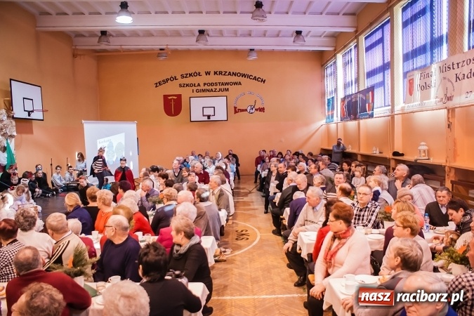 Zdjęcie w galerii na portalu naszraciborz.pl: Dzień babci i dziadka w Krzanowicach wiadomości z regionu
