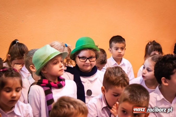 Zdjęcie w galerii na portalu naszraciborz.pl: Dzień babci i dziadka w Krzanowicach wiadomości z regionu