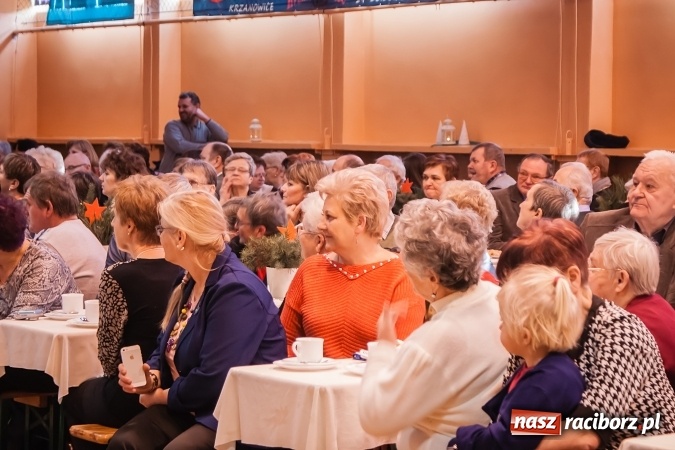 Zdjęcie w galerii na portalu naszraciborz.pl: Dzień babci i dziadka w Krzanowicach wiadomości z regionu