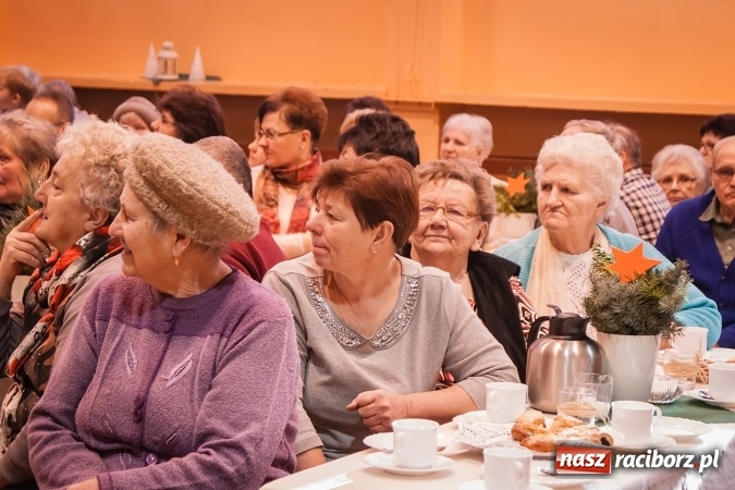 Zdjęcie w galerii na portalu naszraciborz.pl: Dzień babci i dziadka w Krzanowicach wiadomości z regionu