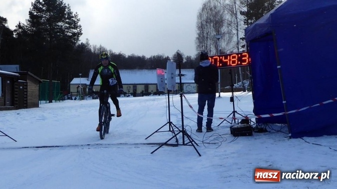 Zdjęcie w galerii na portalu naszraciborz.pl: Mroźno i śnieżnie, ale pobiegli. V Duathlon o Puchar Wójta Gminy Nędza wiadomości z regionu