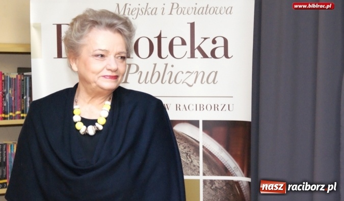 Zdjęcie w galerii na portalu naszraciborz.pl: Nietypowa baba jestem! - Noworoczne Spotkanie z Anną Seniuk w bibliotece wiadomości z regionu