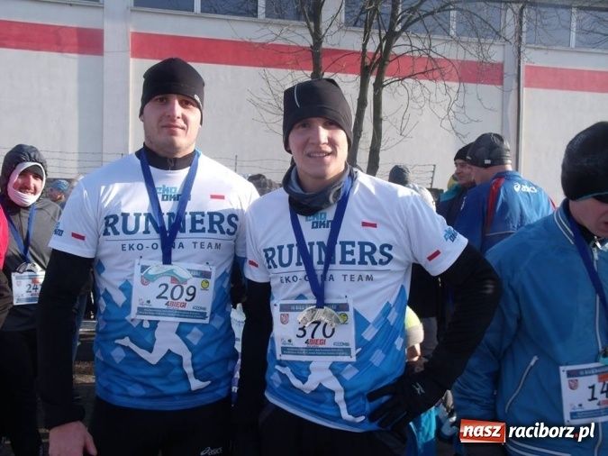 Zdjęcie w galerii na portalu naszraciborz.pl: III Bieg Nadodrzański z udziałem przedstawicieli Eko-Okna Runners wiadomości z regionu