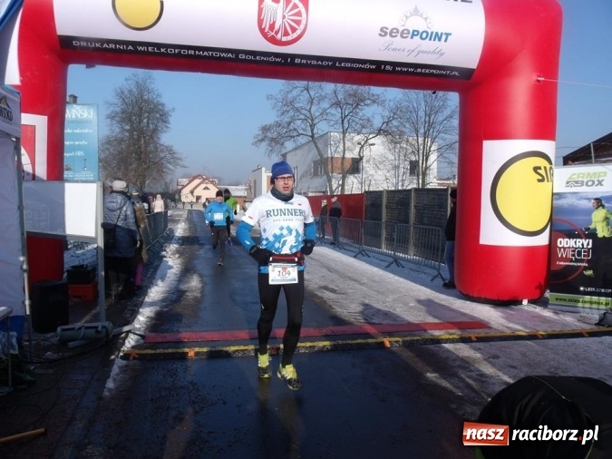 Zdjęcie w galerii na portalu naszraciborz.pl: III Bieg Nadodrzański z udziałem przedstawicieli Eko-Okna Runners wiadomości z regionu