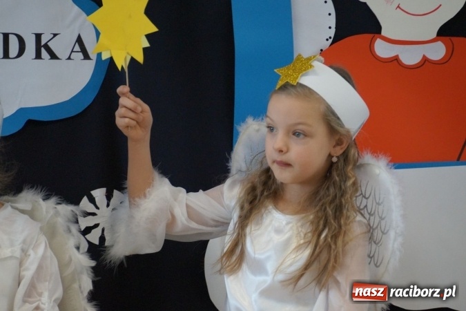 Zdjęcie w galerii na portalu naszraciborz.pl: Sto lat! dla babć i dziadków w Zawadzie Książęcej  wiadomości z regionu