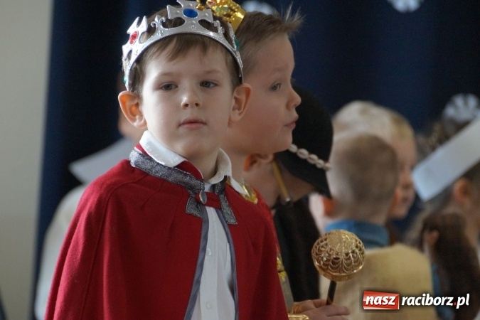 Zdjęcie w galerii na portalu naszraciborz.pl: Sto lat! dla babć i dziadków w Zawadzie Książęcej  wiadomości z regionu