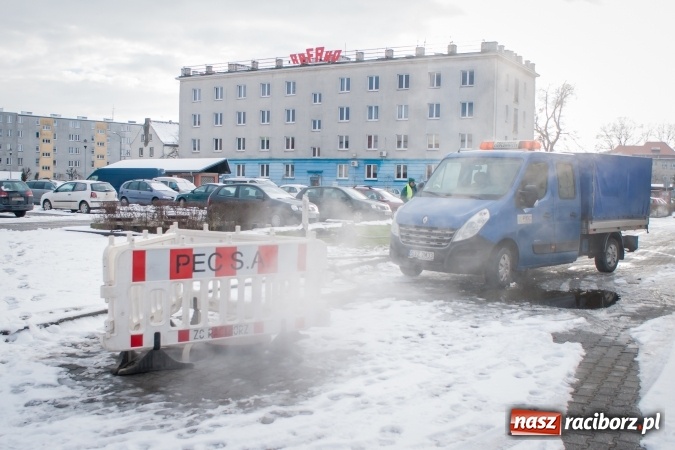 Zdjęcie w galerii na portalu naszraciborz.pl: Wyciągajcie koce z szaf! Awaria sieci ciepłowniczej w Raciborzu - przerwa w dostawie ciepła potrwa do późnego wieczora! wiadomości z regionu