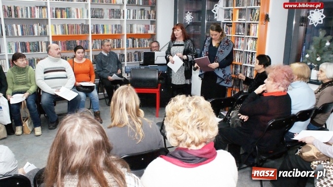 Zdjęcie w galerii na portalu naszraciborz.pl: Kolędowanie w Klubie Przyjaciół Biblioteki na Ostrogu  wiadomości z regionu