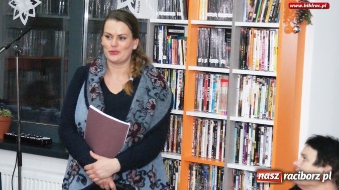 Zdjęcie w galerii na portalu naszraciborz.pl: Kolędowanie w Klubie Przyjaciół Biblioteki na Ostrogu  wiadomości z regionu
