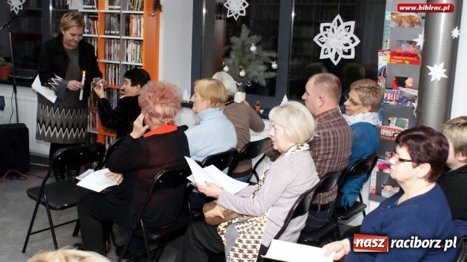 Zdjęcie w galerii na portalu naszraciborz.pl: Kolędowanie w Klubie Przyjaciół Biblioteki na Ostrogu  wiadomości z regionu
