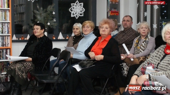 Zdjęcie w galerii na portalu naszraciborz.pl: Kolędowanie w Klubie Przyjaciół Biblioteki na Ostrogu  wiadomości z regionu