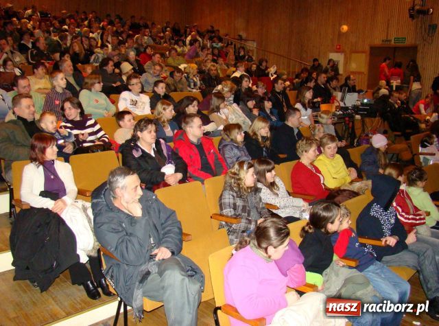Zdjęcie w galerii na portalu naszraciborz.pl: 12 tysięcy z Kuźni dla WOŚP  wiadomości z regionu