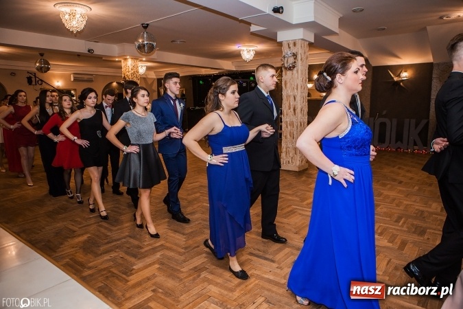 Zdjęcie w galerii na portalu naszraciborz.pl: Bal maturalny Ekonomika w Rogożanach wiadomości z regionu