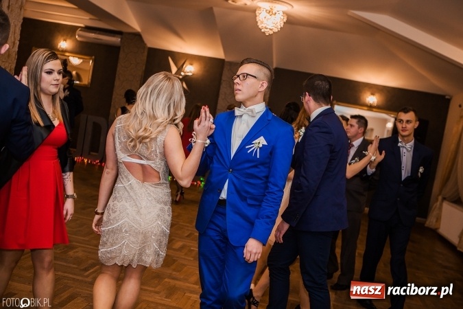 Zdjęcie w galerii na portalu naszraciborz.pl: Bal maturalny Ekonomika w Rogożanach wiadomości z regionu