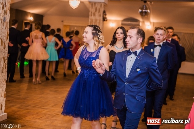 Zdjęcie w galerii na portalu naszraciborz.pl: Bal maturalny Ekonomika w Rogożanach wiadomości z regionu