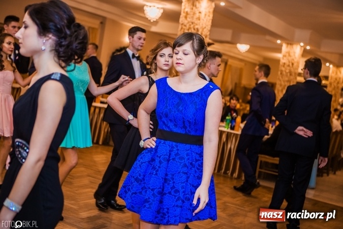 Zdjęcie w galerii na portalu naszraciborz.pl: Bal maturalny Ekonomika w Rogożanach wiadomości z regionu