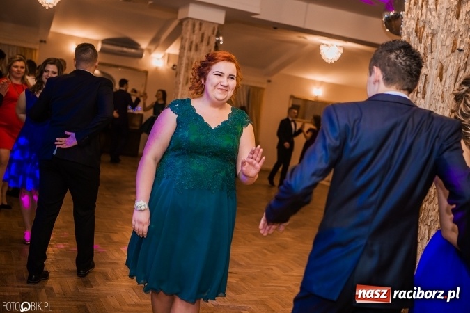 Zdjęcie w galerii na portalu naszraciborz.pl: Bal maturalny Ekonomika w Rogożanach wiadomości z regionu