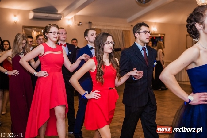 Zdjęcie w galerii na portalu naszraciborz.pl: Bal maturalny Ekonomika w Rogożanach wiadomości z regionu