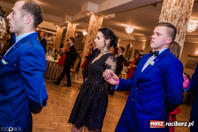 Zdjęcie w galerii na portalu naszraciborz.pl: Bal maturalny Ekonomika w Rogożanach wiadomości z regionu