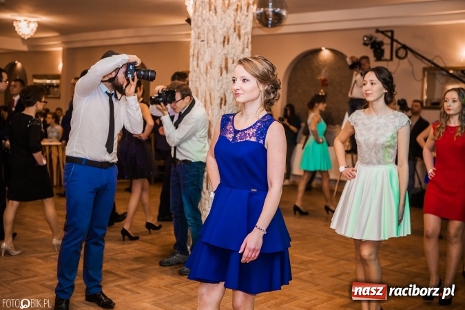 Zdjęcie w galerii na portalu naszraciborz.pl: Bal maturalny Ekonomika w Rogożanach wiadomości z regionu