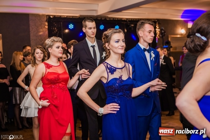 Zdjęcie w galerii na portalu naszraciborz.pl: Bal maturalny Ekonomika w Rogożanach wiadomości z regionu