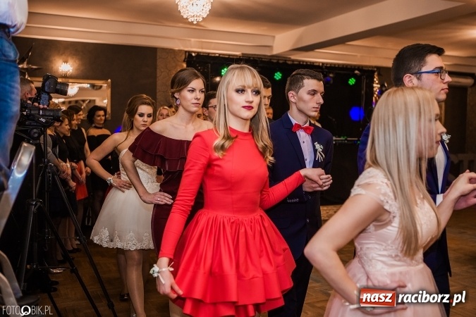 Zdjęcie w galerii na portalu naszraciborz.pl: Bal maturalny Ekonomika w Rogożanach wiadomości z regionu