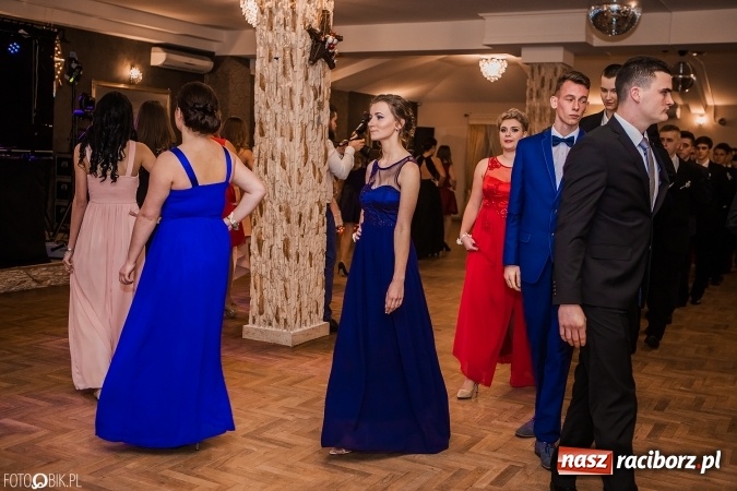 Zdjęcie w galerii na portalu naszraciborz.pl: Bal maturalny Ekonomika w Rogożanach wiadomości z regionu