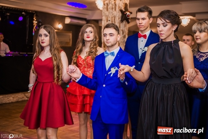 Zdjęcie w galerii na portalu naszraciborz.pl: Bal maturalny Ekonomika w Rogożanach wiadomości z regionu