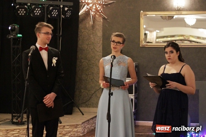 Zdjęcie w galerii na portalu naszraciborz.pl: Bal maturalny Ekonomika w Rogożanach wiadomości z regionu