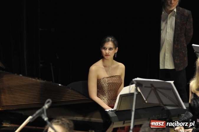 Zdjęcie w galerii na portalu naszraciborz.pl: W RCK zainaugurowano obchody 800-lecia Raciborza wiadomości z regionu