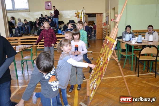 Zdjęcie w galerii na portalu naszraciborz.pl: VIII Międzynarodowy Turniej Szachowy w ZSO w Tworkowie wiadomości z regionu
