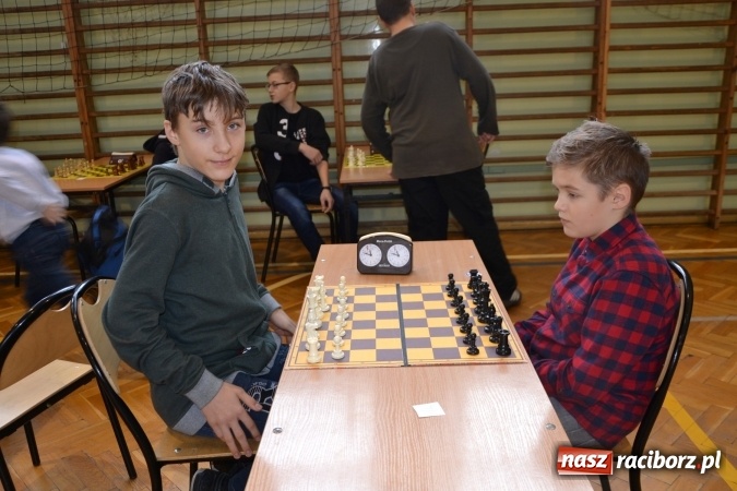 Zdjęcie w galerii na portalu naszraciborz.pl: VIII Międzynarodowy Turniej Szachowy w ZSO w Tworkowie wiadomości z regionu