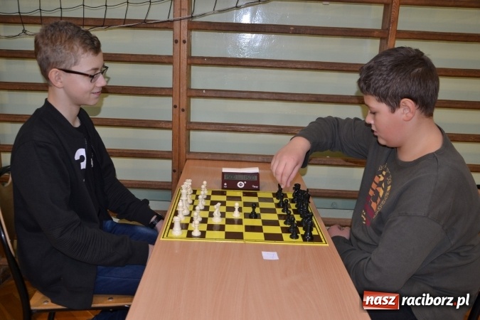 Zdjęcie w galerii na portalu naszraciborz.pl: VIII Międzynarodowy Turniej Szachowy w ZSO w Tworkowie wiadomości z regionu