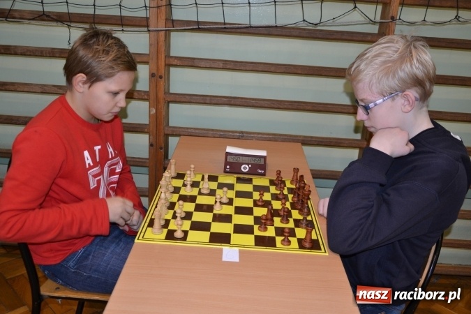 Zdjęcie w galerii na portalu naszraciborz.pl: VIII Międzynarodowy Turniej Szachowy w ZSO w Tworkowie wiadomości z regionu