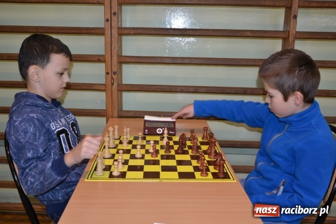 Zdjęcie w galerii na portalu naszraciborz.pl: VIII Międzynarodowy Turniej Szachowy w ZSO w Tworkowie wiadomości z regionu