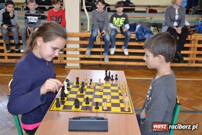 Zdjęcie w galerii na portalu naszraciborz.pl: VIII Międzynarodowy Turniej Szachowy w ZSO w Tworkowie wiadomości z regionu