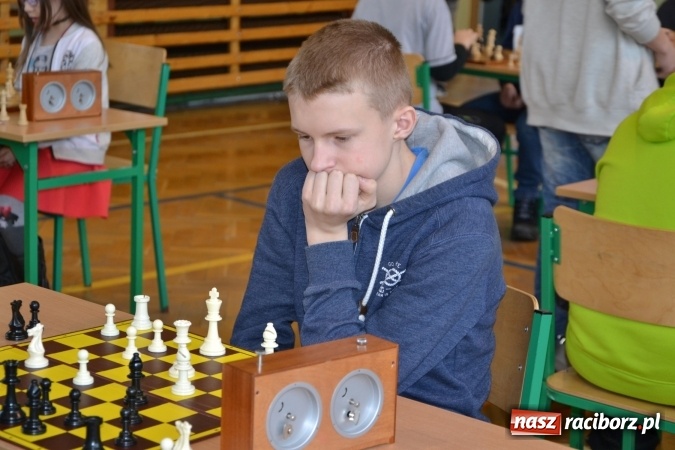 Zdjęcie w galerii na portalu naszraciborz.pl: VIII Międzynarodowy Turniej Szachowy w ZSO w Tworkowie wiadomości z regionu