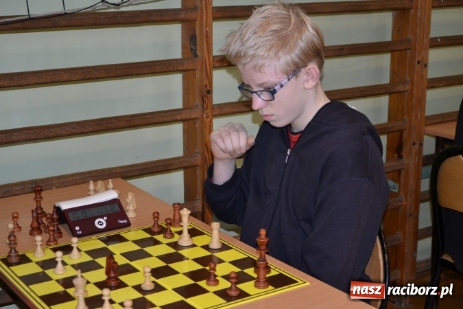 Zdjęcie w galerii na portalu naszraciborz.pl: VIII Międzynarodowy Turniej Szachowy w ZSO w Tworkowie wiadomości z regionu